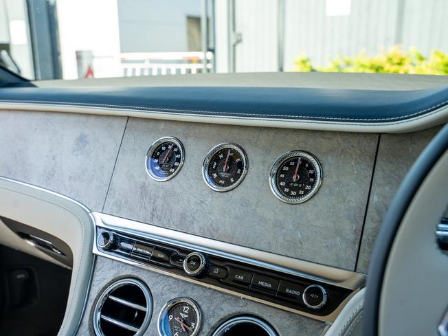 BENTLEY Continental GTC Photo 28