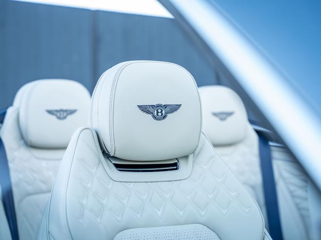 BENTLEY Continental GTC Photo 25