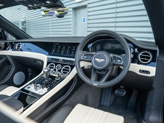 BENTLEY Continental Photo 10