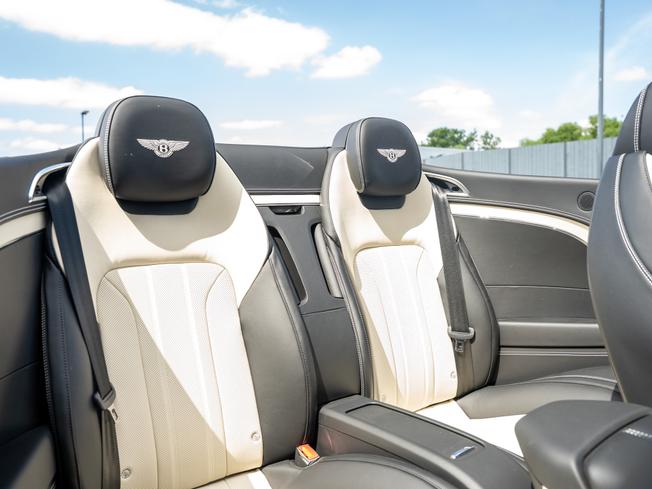 BENTLEY Continental Photo 21