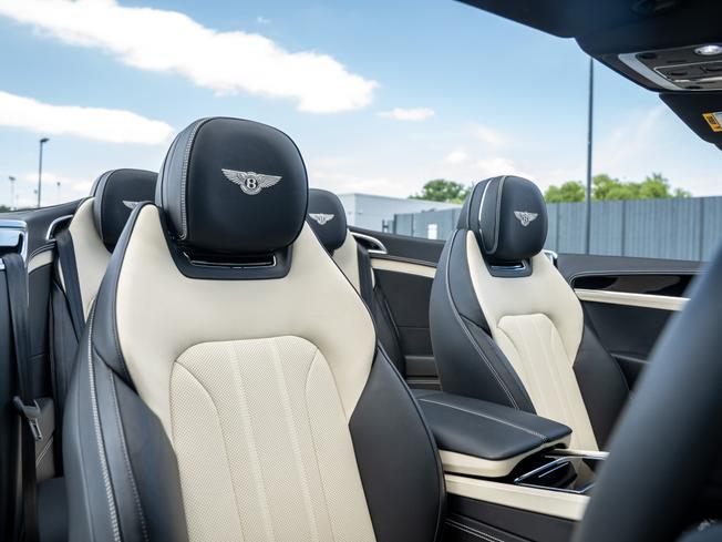 BENTLEY Continental Photo 22