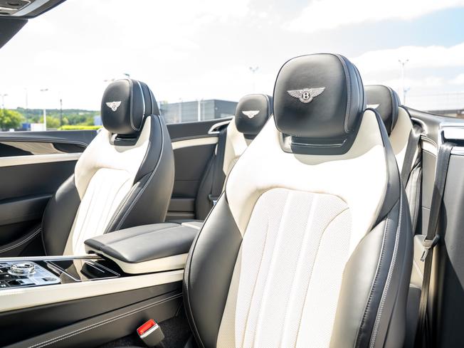 BENTLEY Continental Photo 23