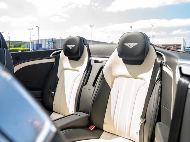 BENTLEY Continental Photo 24