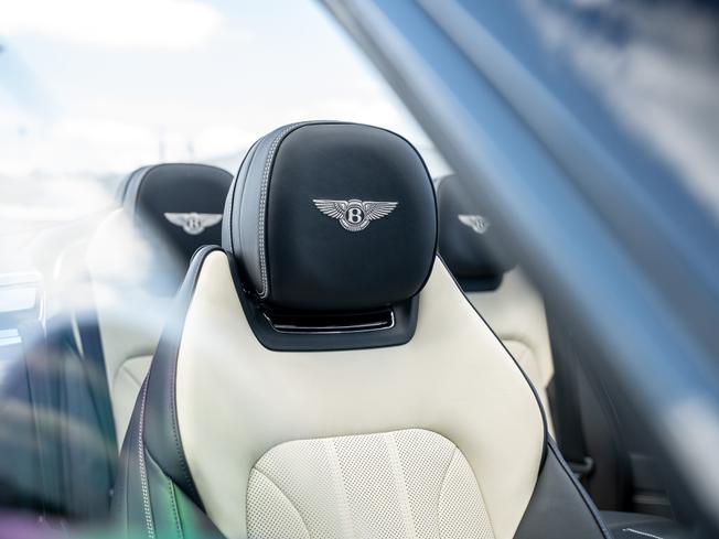 BENTLEY Continental Photo 25