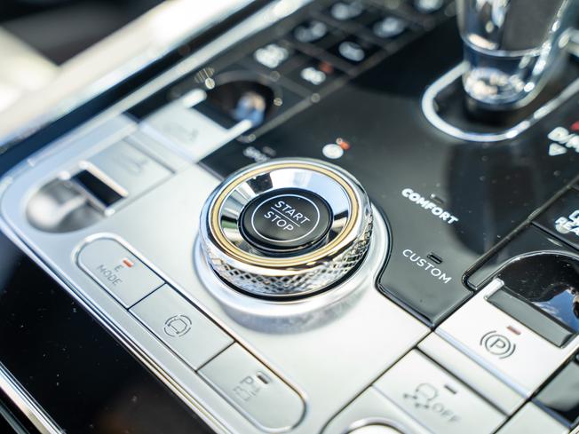 BENTLEY Continental Photo 29