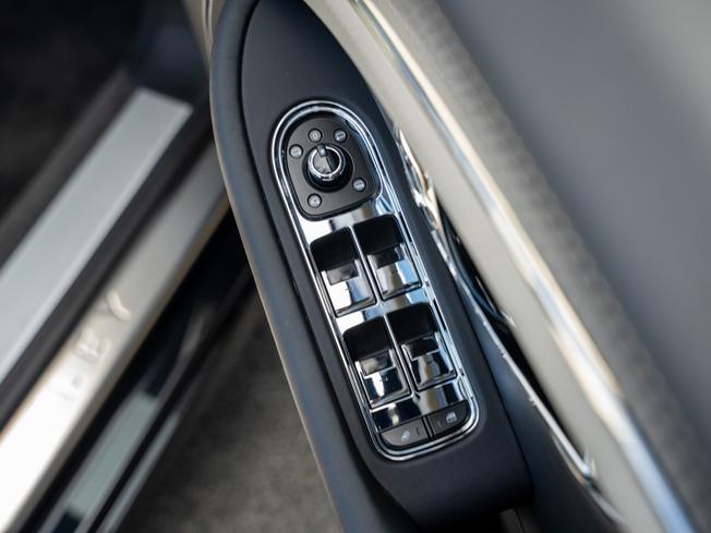 BENTLEY Continental Photo 33
