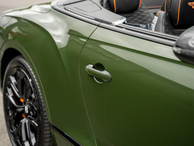 BENTLEY Continental Photo 12