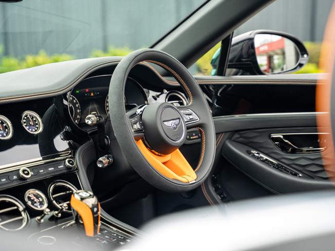 BENTLEY Continental Photo 15
