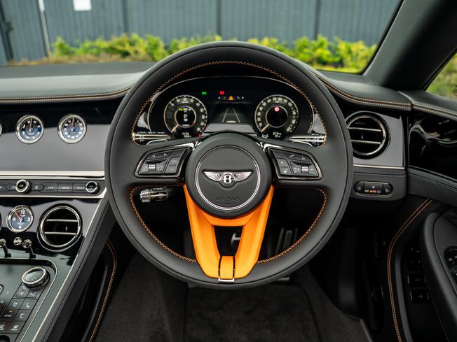 BENTLEY Continental Photo 22