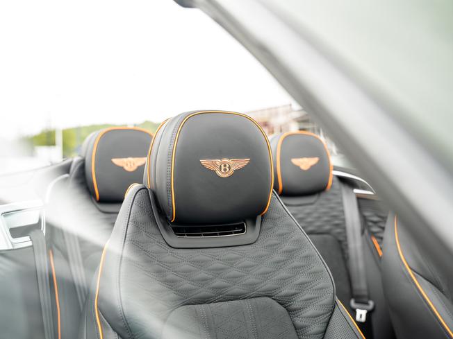 BENTLEY Continental Photo 27