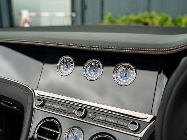 BENTLEY Continental Photo 28