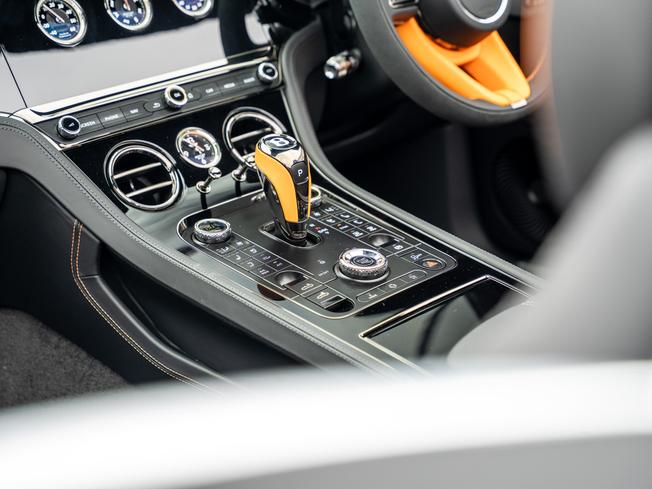 BENTLEY Continental Photo 34