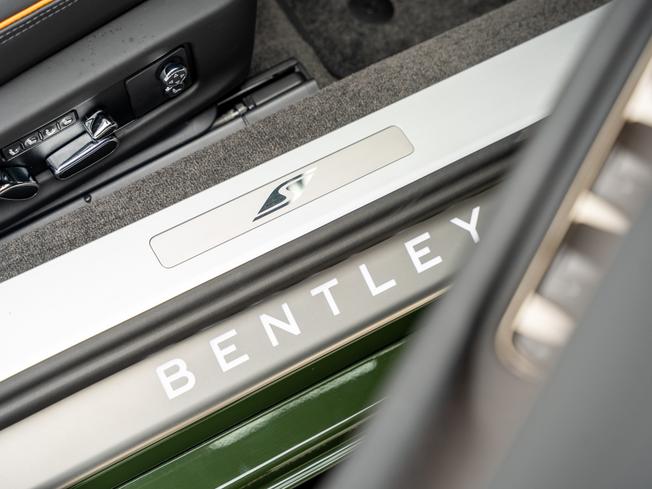 BENTLEY Continental Photo 35
