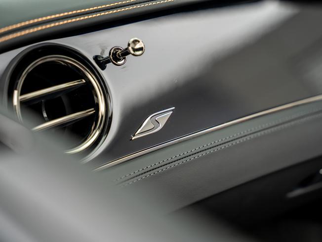BENTLEY Continental Photo 36