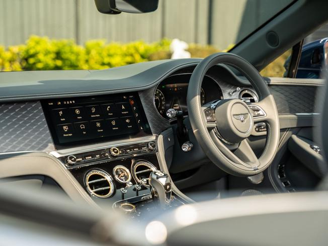 BENTLEY Continental Photo 12