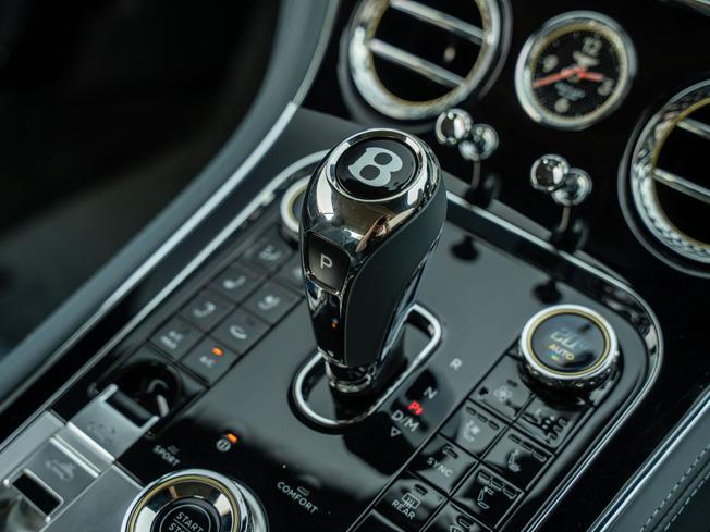 BENTLEY Continental Photo 31