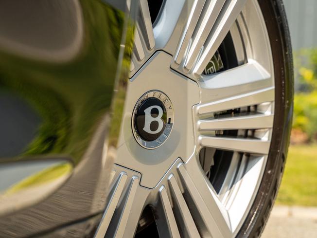 BENTLEY Continental Photo 39