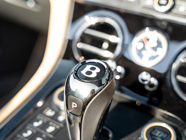BENTLEY Continental GTC Photo 29