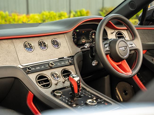 BENTLEY Continental GTC Photo 15