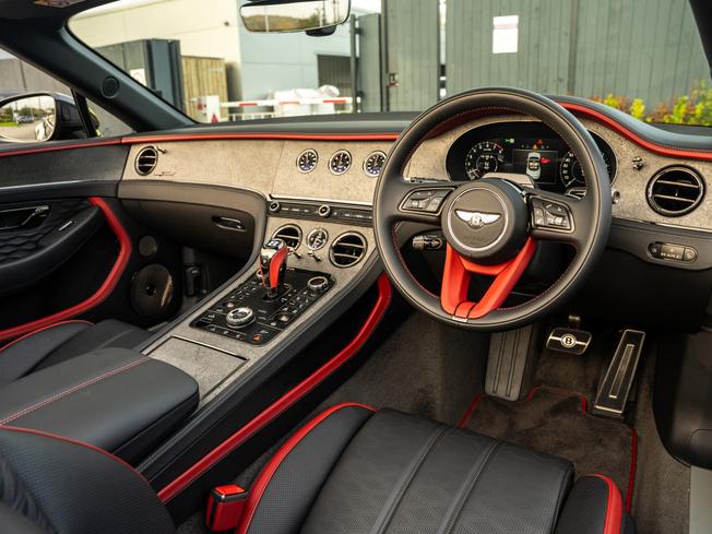 BENTLEY Continental GTC Photo 23
