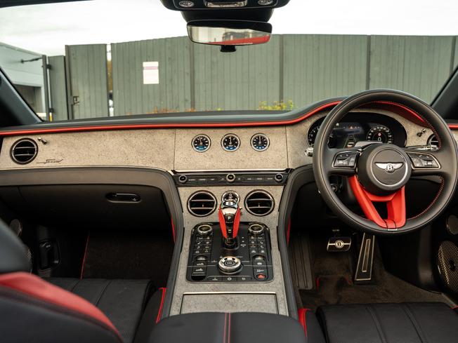 BENTLEY Continental GTC Photo 6
