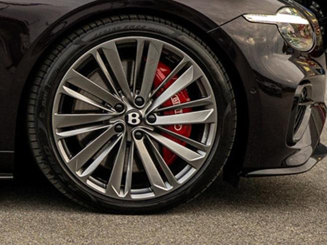 BENTLEY Continental GTC Photo 9