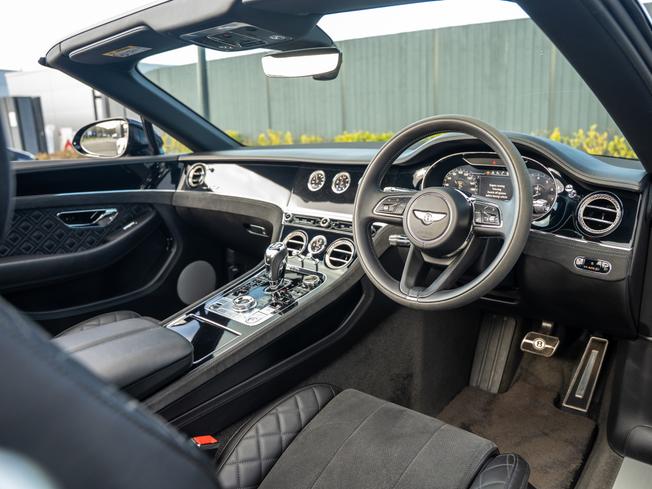 BENTLEY Continental Photo 15