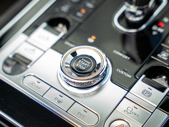 BENTLEY Continental Photo 29