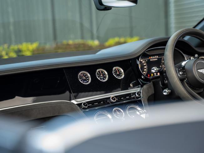 BENTLEY Continental Photo 33