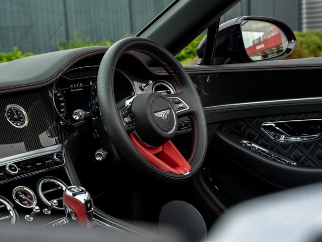 BENTLEY Continental Photo 12