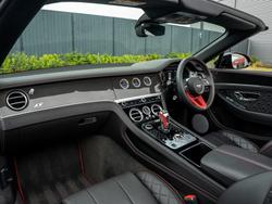 BENTLEY Continental Photo 2
