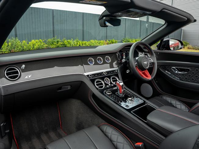 BENTLEY Continental Photo 2