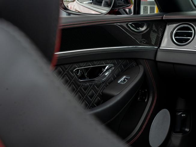 BENTLEY Continental Photo 38