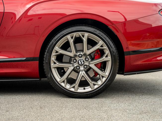 BENTLEY Continental Photo 6