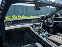 BENTLEY Continental Photo 2