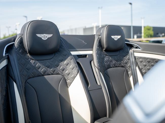 BENTLEY Continental Photo 25
