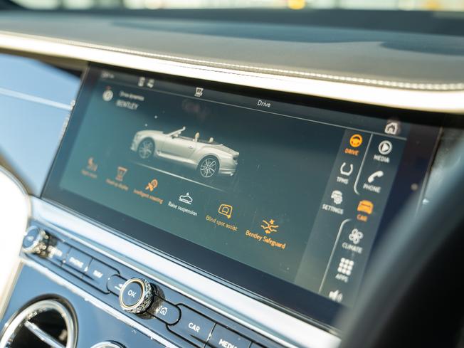 BENTLEY Continental GTC Photo 10