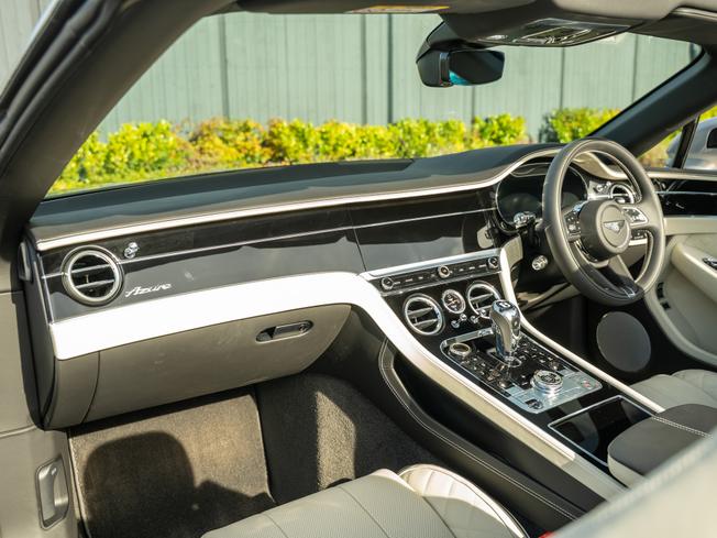 BENTLEY Continental GTC Photo 2
