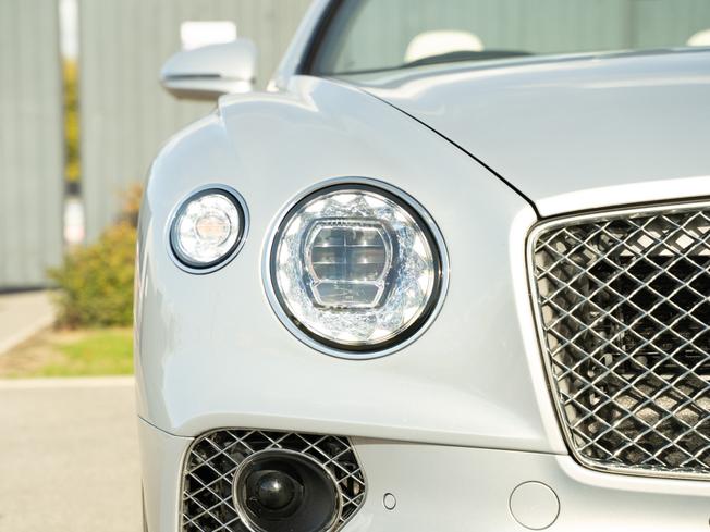 BENTLEY Continental GTC Photo 39