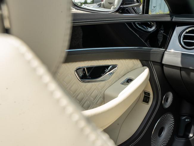 BENTLEY Continental Photo 30