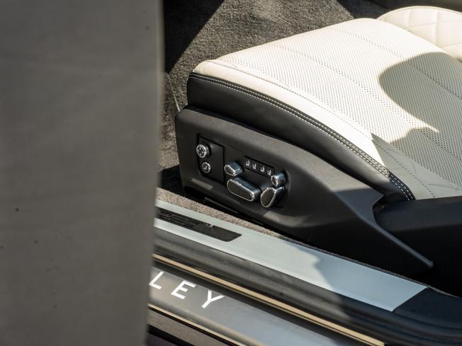 BENTLEY Continental Photo 34
