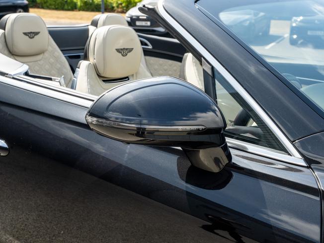 BENTLEY Continental Photo 38