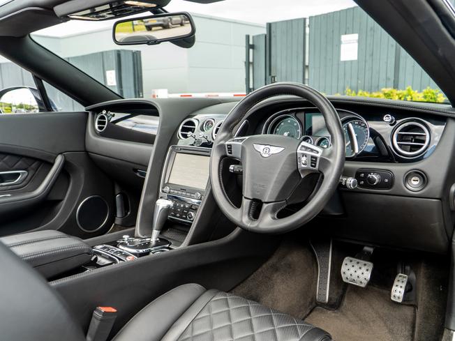 BENTLEY Continental Photo 11