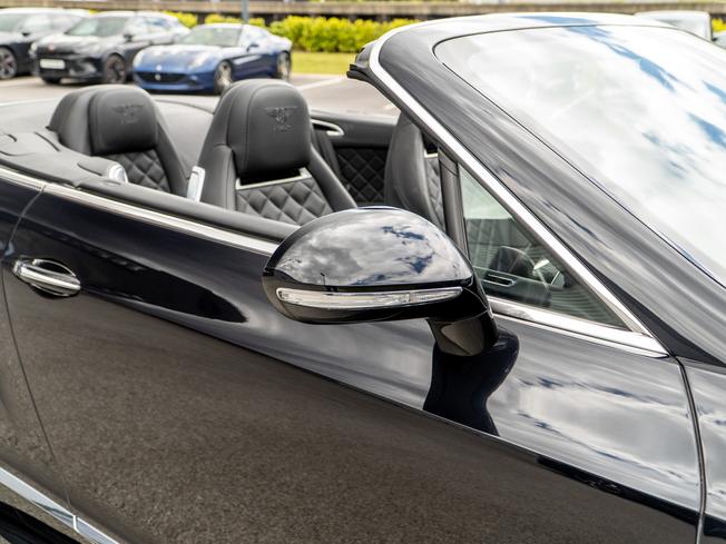 BENTLEY Continental Photo 25