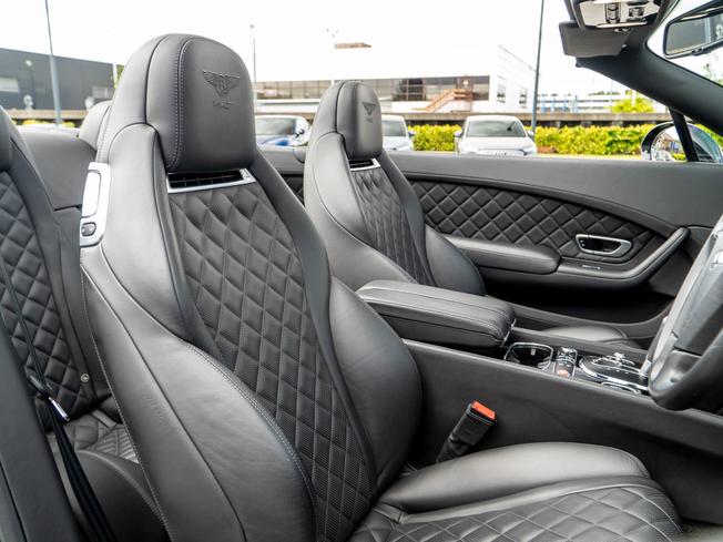 BENTLEY Continental Photo 28