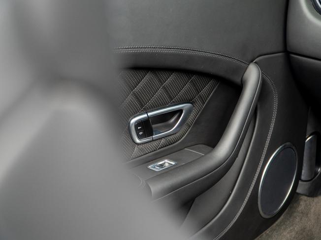 BENTLEY Continental Photo 36
