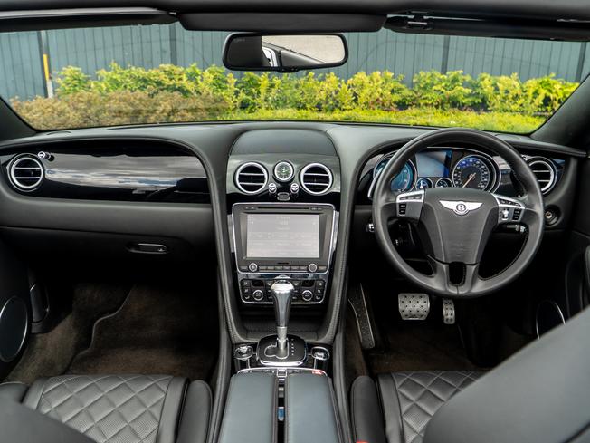 BENTLEY Continental Photo 4