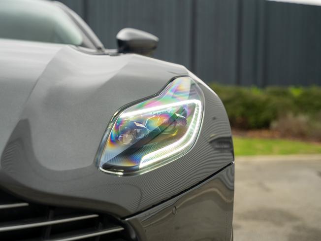 ASTON MARTIN DB11 Photo 22