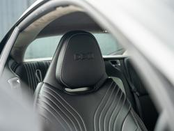 ASTON MARTIN DB11 Photo 5