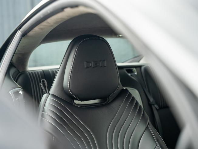 ASTON MARTIN DB11 Photo 5